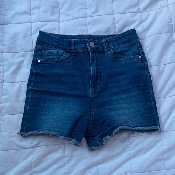 Selling clothes/shoes - Picture 5 of 15